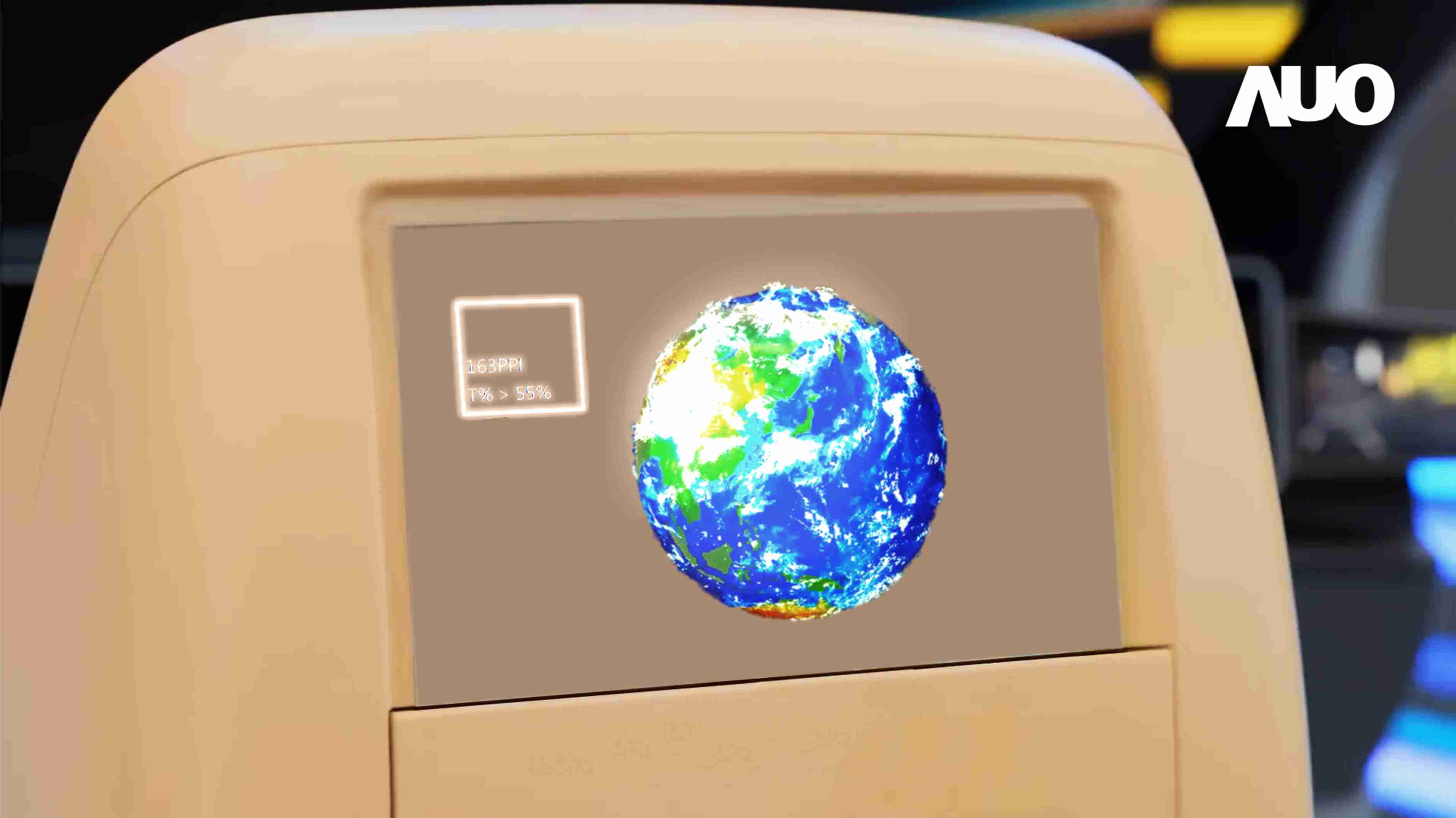 牛牛游戏突破设计与制程挑战，，，，推出全球最高分辨率163ppi的13.5吋透明Micro LED面板，，，，并积极布局智能车市场，，，，以期拓展透明显示应用的可能性